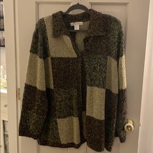 Long sleeve sweater with collar